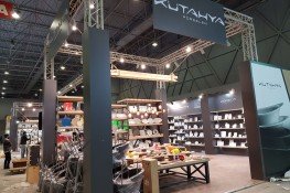 {"id":531,"url":"\/yuklemeler\/hizmet-gorseli\/kutahya-porselen\/kutahya-porselen-fuar-stand-tasarim5.jpeg","title":null,"desc":null,"order":0,"created_at":"2018-03-15 14:20:58","updated_at":"2018-03-15 14:20:58"}